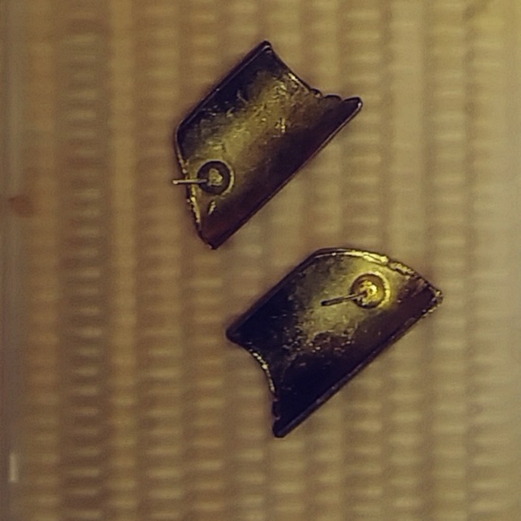 Earrings ~ Pierced ~ Green * Costume Jewelry - Picture 3 of 4